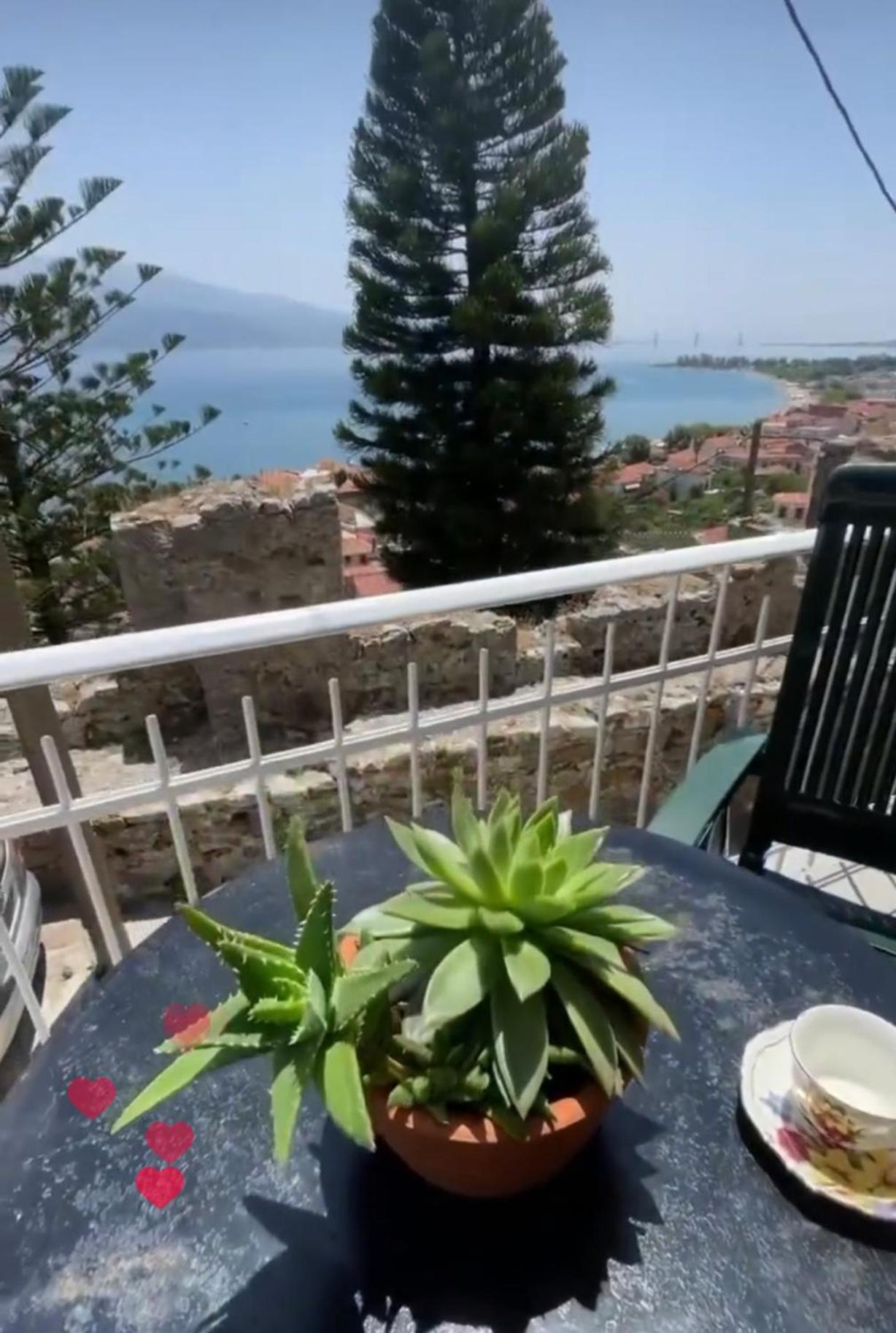 Sideroporta Castle Nafpaktos Guest House Екстериор снимка